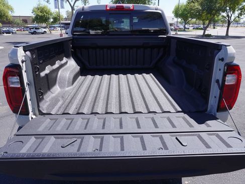 New 2026 GMC Canyon Elevation w/ Convenience Package RWD image 8