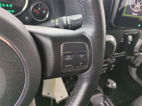 Used 2015 Jeep Wrangler Unlimited Sahara w/ Connectivity Group image 25