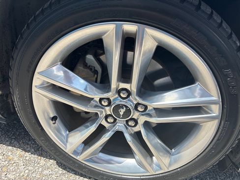 Used 2020 Ford Mustang Premium w/ Equipment Group 201A RWD image 4