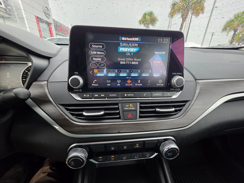 Certified 2025 Nissan Altima 2.5 SV FWD image 17
