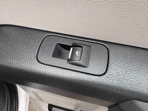 Used 2015 Ford F150 XL w/ Equipment Group 101A Mid image 39