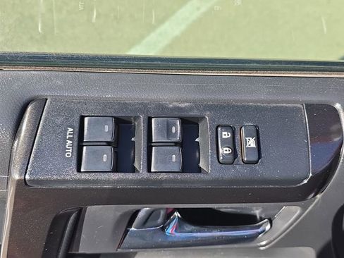 Certified 2022 Toyota 4Runner TRD Off-Road Premium image 27