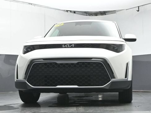 Used 2024 Kia Soul LX w/ Option Group 015 FWD image 34