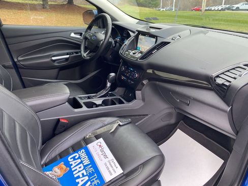 Used 2017 Ford Escape Titanium image 10