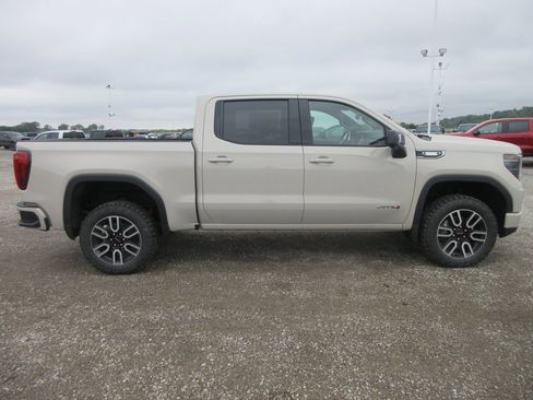 New 2026 GMC Sierra 1500 AT4 w/ AT4 Premium Package image 3