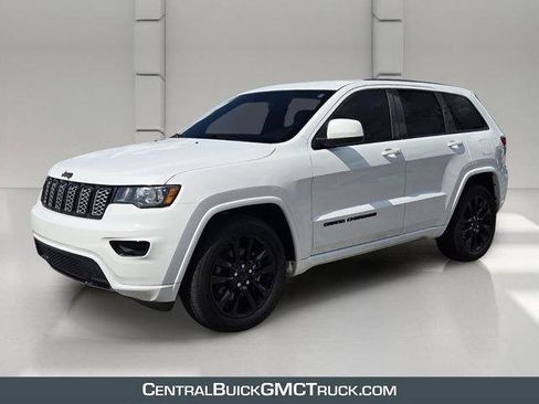 Used 2021 Jeep Grand Cherokee Laredo X RWD image 1