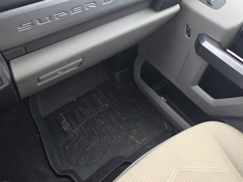 Used 2019 Ford F250 XLT w/ XLT Value Package image 18