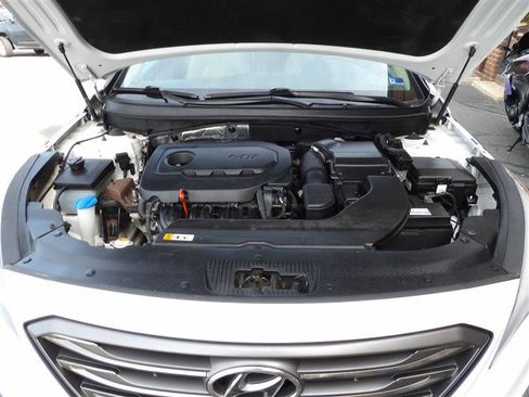 Used 2016 Hyundai Sonata Limited w/ Option Group 04 FWD image 29