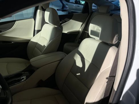 Used 2024 Chevrolet Malibu LT image 36