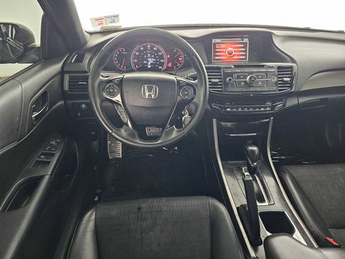 Used 2017 Honda Accord Sport image 18