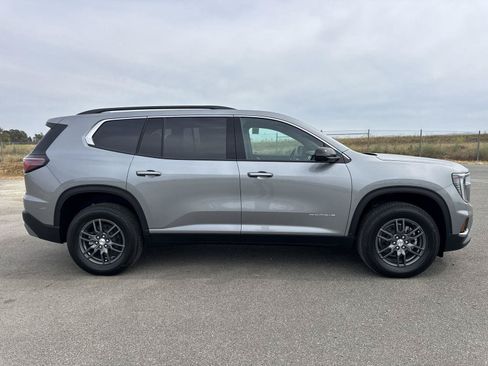 New 2026 GMC Acadia Elevation FWD image 3