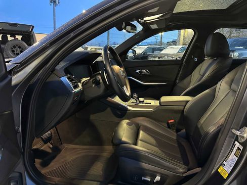 Used 2022 BMW 330e xDrive w/ Driving Assistance Package image 20