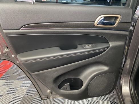 Used 2015 Jeep Grand Cherokee Limited RWD image 17