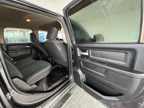 Used 2019 RAM 3500 Tradesman image 23