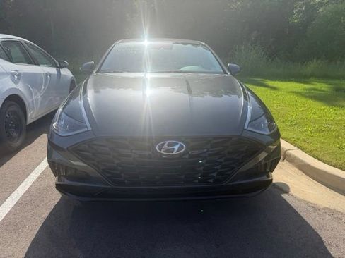 Used 2021 Hyundai Sonata SEL FWD image 2