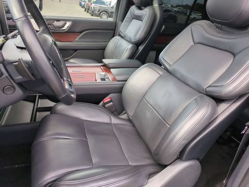 Used 2023 Lincoln Navigator Reserve AWD/4WD image 15