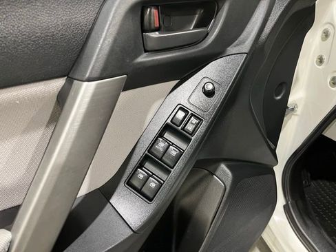 Used 2014 Subaru Forester 2.5i Premium w/ All-Weather Package image 34