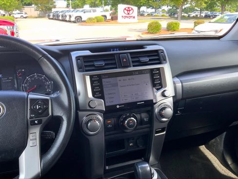 Used 2023 Toyota 4Runner SR5 AWD/4WD image 7