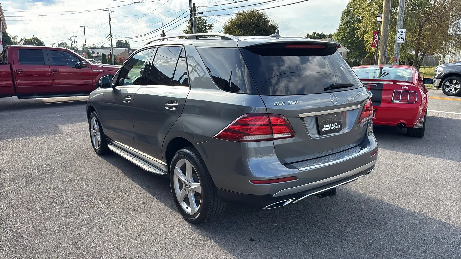 Used 2018 Mercedes-Benz GLE 350 4MATIC image 11