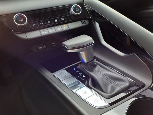 New 2025 Hyundai Elantra Blue image 10