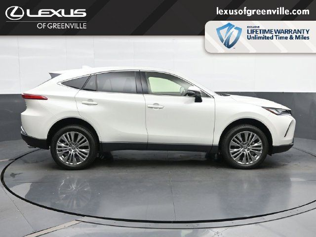 Used 2022 Toyota Venza Limited AWD/4WD image 10