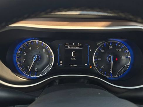 Used 2022 Chrysler Voyager LX FWD image 15