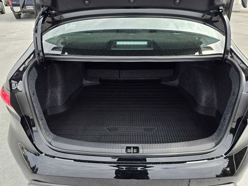 Certified 2025 Toyota Corolla SE image 15