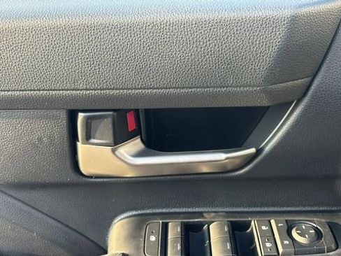 New 2025 Toyota Tacoma TRD Off-Road AWD/4WD image 11