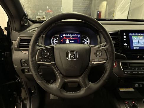 Used 2023 Honda Passport EX-L image 17