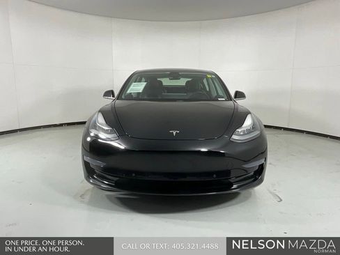 Used 2019 Tesla Model 3 Standard Range Plus RWD image 2