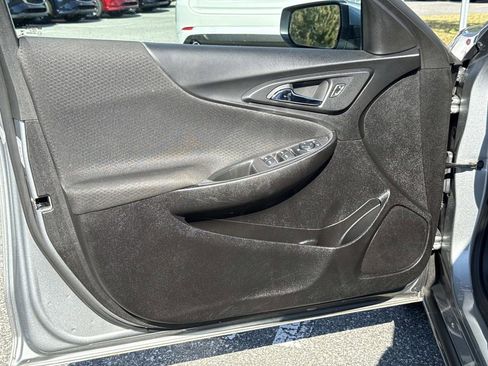 Used 2024 Chevrolet Malibu LT image 21