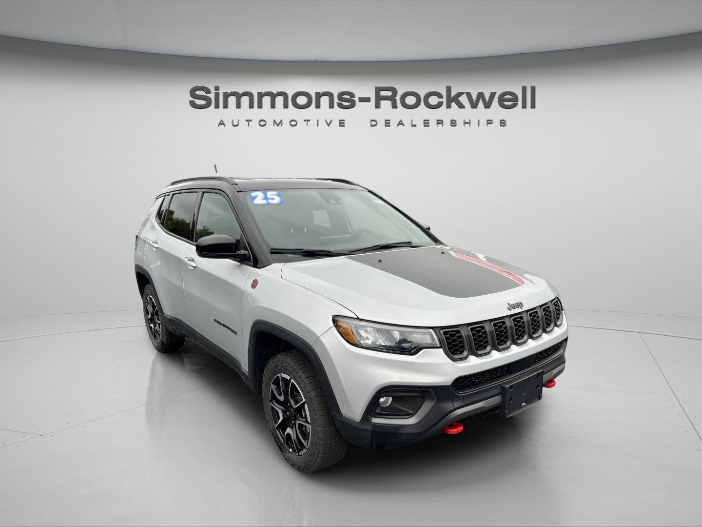 Used 2025 Jeep Compass Trailhawk AWD/4WD image 7