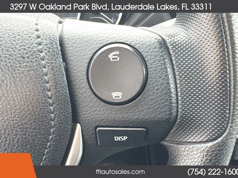 Used 2015 Toyota Corolla L FWD image 49
