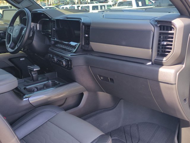 Used 2023 Chevrolet Silverado 1500 ZR2 w/ Technology Package AWD/4WD image 23
