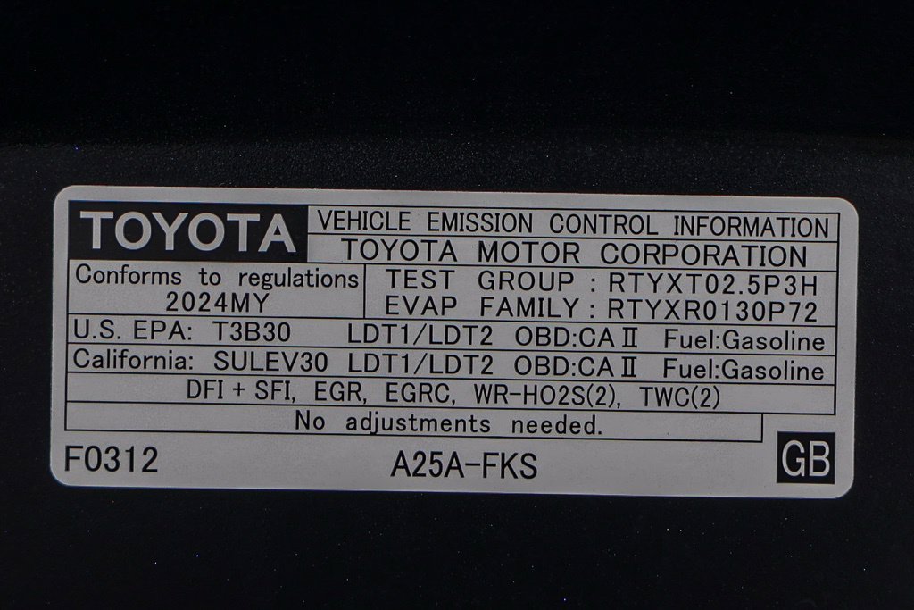 Used 2024 Toyota RAV4 XLE FWD image 34