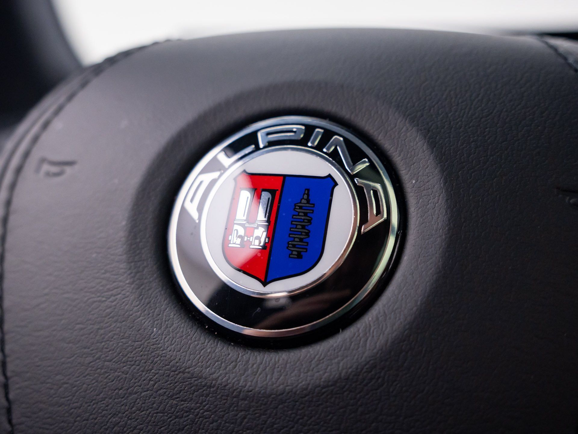 Used 2024 BMW ALPINA XB7 AWD/4WD image 36