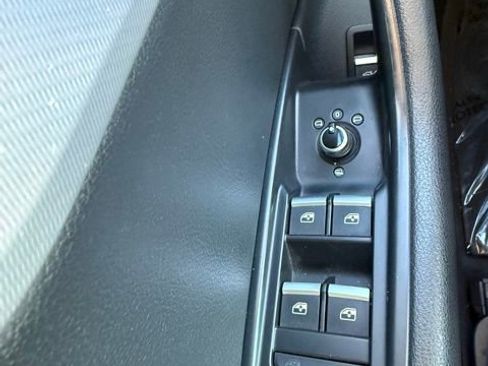 Used 2017 Audi A4 2.0T Ultra Premium image 16