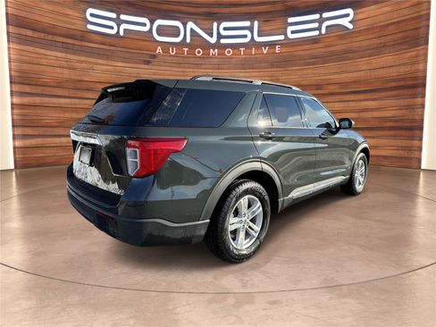 Used 2022 Ford Explorer XLT image 7