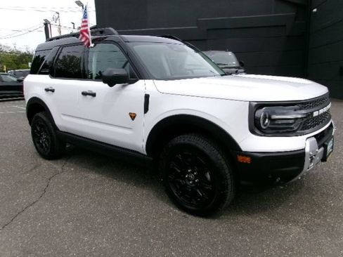 Certified 2025 Ford Bronco Sport Badlands AWD/4WD image 3