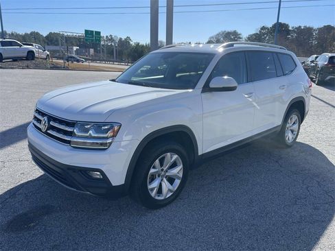 Used 2019 Volkswagen Atlas SE w/ Towing Package image 9
