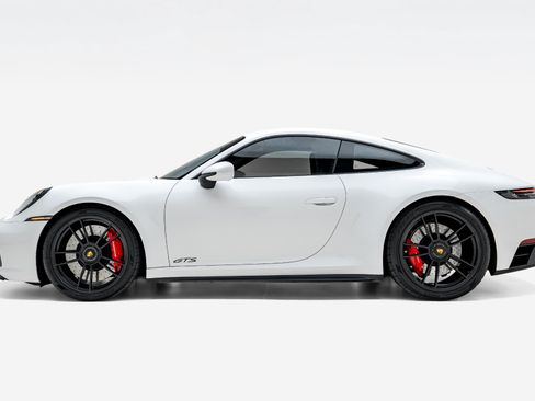 Used 2023 Porsche 911 Carrera GTS RWD image 6