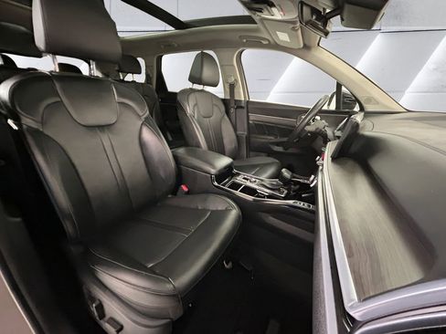 Used 2025 Kia Sorento SX image 14