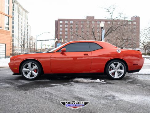 Used 2010 Dodge Challenger SRT8 w/ SRT Option Group II image 4