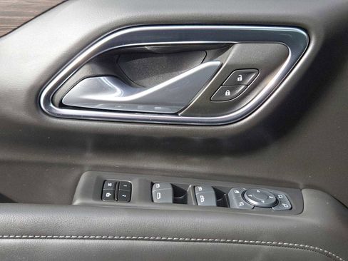 Certified 2024 Chevrolet Tahoe Z71 w/ Luxury Package image 21