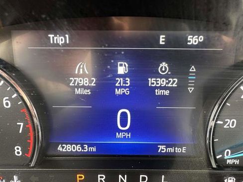 Used 2022 Ford Explorer XLT w/ Equipment Group 202A image 20