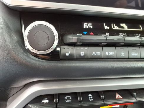 Used 2023 Toyota Sequoia Platinum image 46