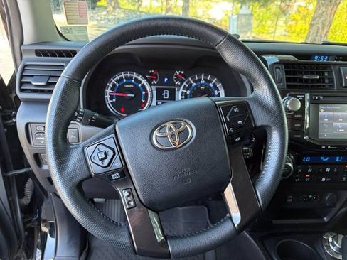 Used 2019 Toyota 4Runner Limited AWD/4WD image 9