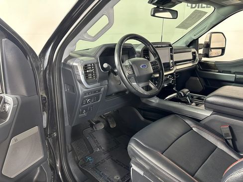 Used 2022 Ford F150 Lariat w/ Equipment Group 502A High AWD/4WD image 14
