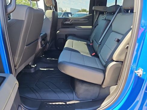 Used 2025 Chevrolet Silverado 1500 ZR2 w/ Technology Package AWD/4WD image 26