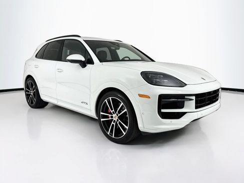 Certified 2025 Porsche Cayenne GTS w/ Premium Package Plus AWD/4WD image 7